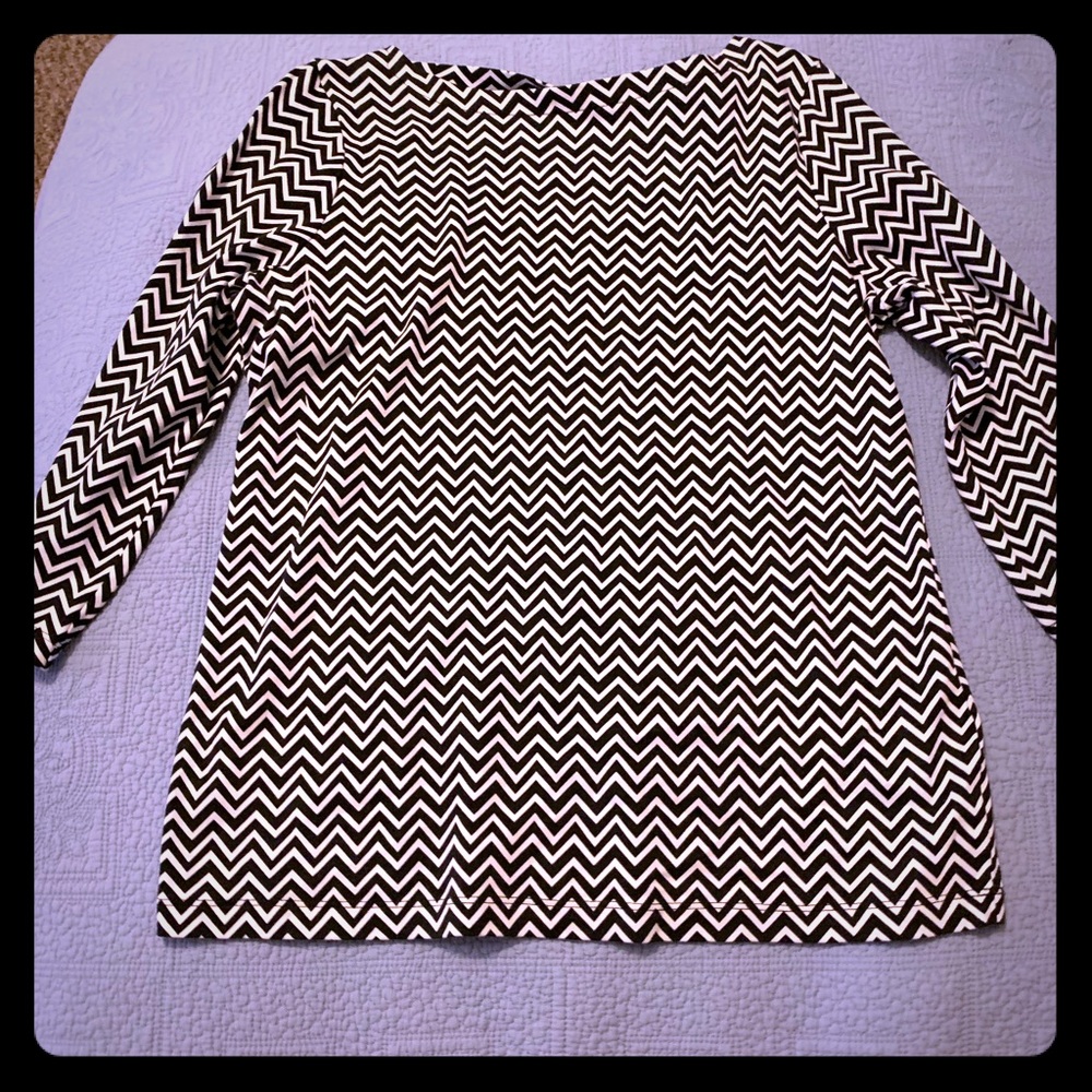 Black and White Zig Zag blouse
